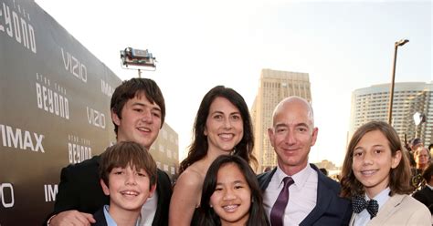 Jeff Bezos Mother Ethnicity : Jeff Bezos Son Preston Bezos Wiki, Bio ...