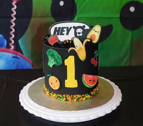 Hey Bear Sensory Birthday Cake | Happy first birthday, Bear birthday party, Birthday