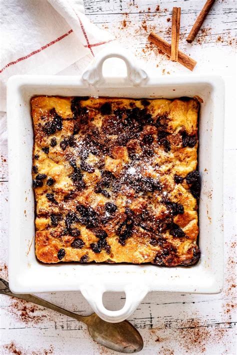 Raisin Bread Pudding (Easy Foolproof Recipe) - Heavenly Home Cooking