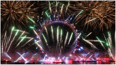 Happy New Year: Spectacular fireworks mark the beginning of 2023