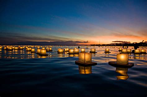 Remember Loved Ones at Shinnyo Lantern Floating Hawaii on Memorial Day | Water lantern festival ...