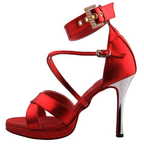 Always in Style and Always Sexy: Red High Heel Shoes | Girl Gloss