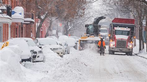 Montreal snow removal operations to begin Sunday night | CTV News