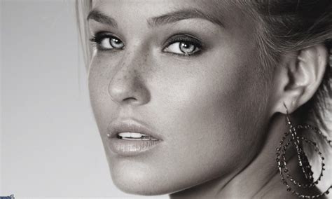 Bar Refaeli's body measurements, height, weight, age.