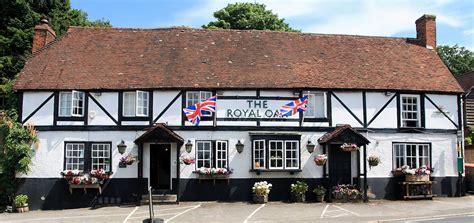 The Royal Oak Pub and Restaurant. Wrecclesham, Surrey.