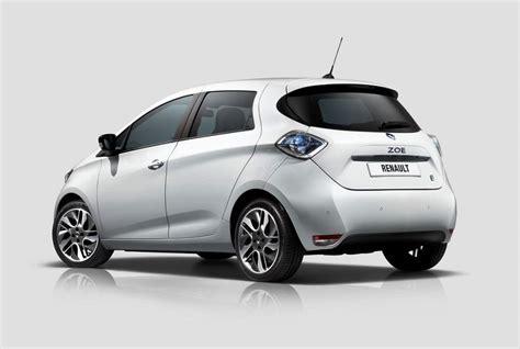 New Renault Zoe Photos, Prices And Specs in Qatar