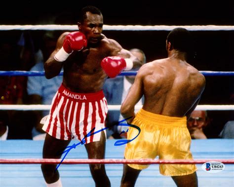 Download Vintage Ray Leonard Boxing With Black Backdrop Desktop ...