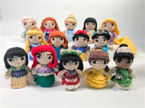 Mini Disney Princess Amigurumi - YARN GEEK MAKES | Disney crochet patterns, Crochet disney ...