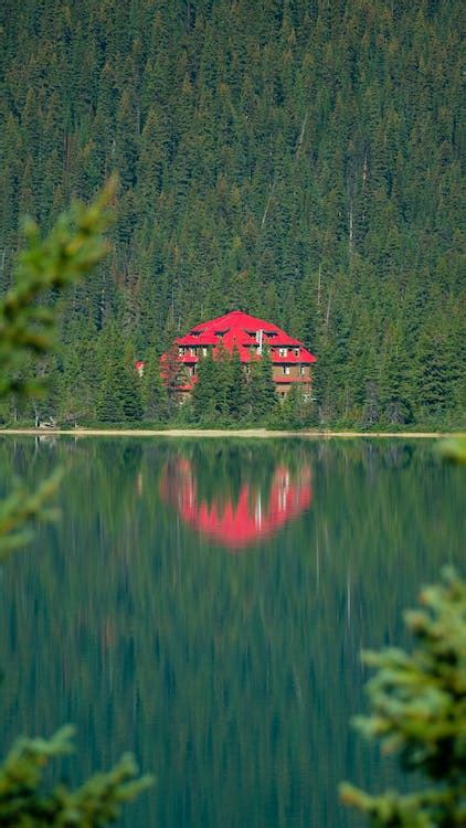 the red lodge · Free Stock Photo