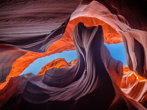 Antelope Canyon Majesty - 4K Ultra HD Wallpaper