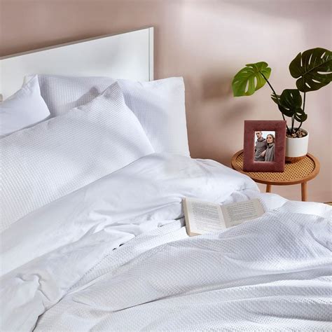 Get The White Company look for less with new luxe Primark bedding sets ...