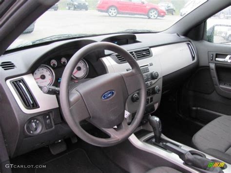 Charcoal Black Interior 2008 Ford Focus SE Coupe Photo #38656342 ...