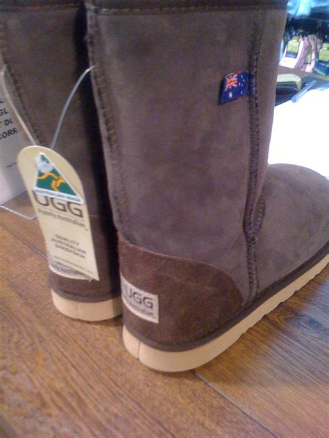 UGG Australia - The Catch Me If You Can