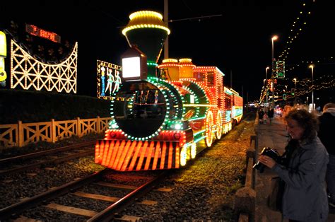 Blackpool Illuminations Train Tram | pictureUK