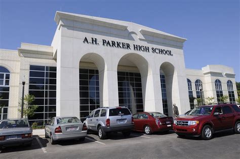 A.H. Parker High School's new look draws hundreds to open house - al.com