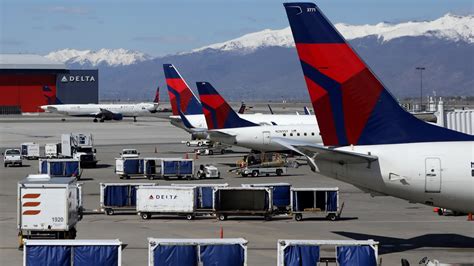 Man Dies After Climbing Into Delta Air Lines Jet Engine at Salt Lake ...