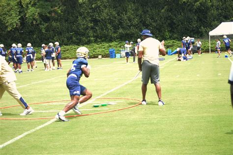 Georgia Tech Practice Photo Gallery 08/02 - Sports Illustrated Georgia ...