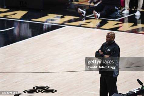 Nate Mcmillan Photos and Premium High Res Pictures - Getty Images