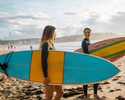 Everything you’ll need to know about surfing in Australia - KAYAK