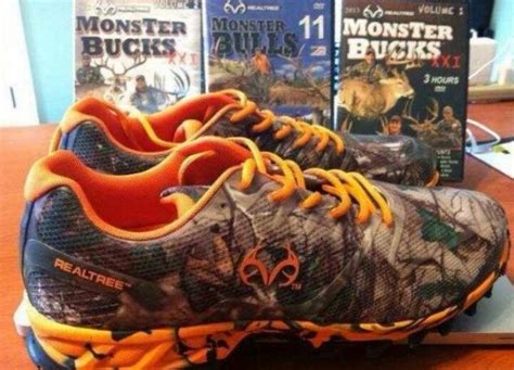 Even though I prefer Mossy oak, I would buy! realtree camo tennis shoes ...