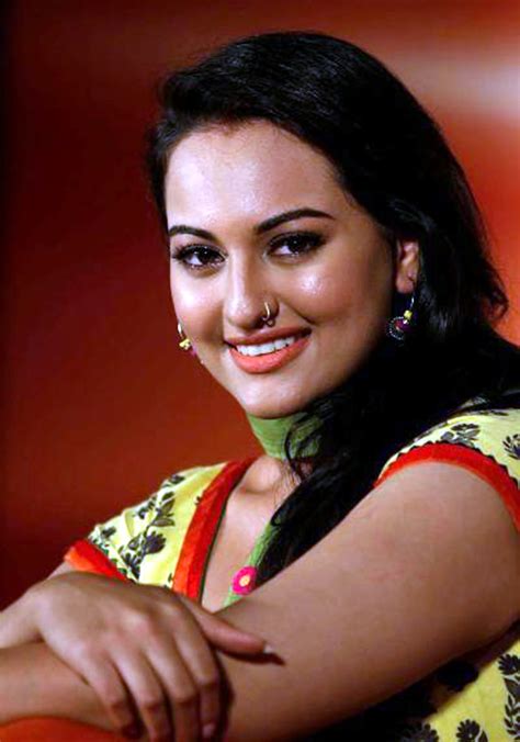 Sonakshi Sinha at film ROWDY RATHORE first look launch photo : sonakshi ...