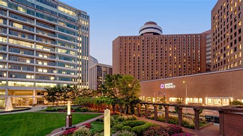 Impressive Downtown Indianapolis Hotel | Hyatt Regency Indianapolis