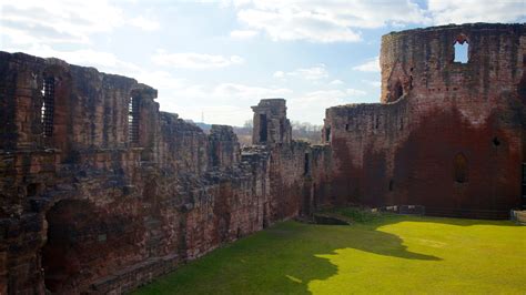 Bothwell Castle holiday rentals: cottages & more | Vrbo