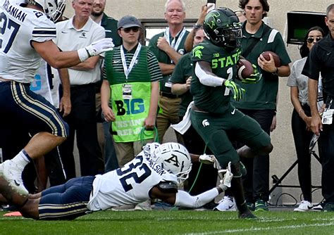 Best photos from Michigan State football’s shutout victory over Akron