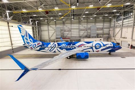 New special Alaska Airlines-livery