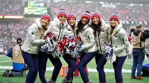 Patriots Cheerleaders Perform at Final Regular Season Games