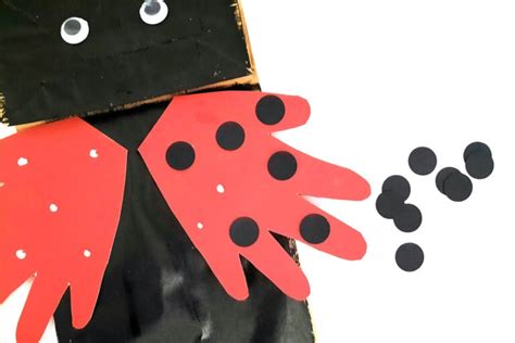 Ladybug Handprint Craft - Kids Activity Zone