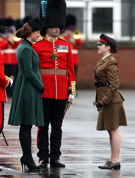 How To Identify The Foot Guards at Buckingham Palace