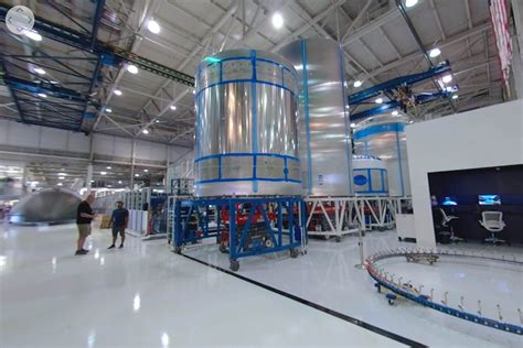 Hawthorne tour 2019 (NASA) Falcon 9 tank land 1 - TESLARATI