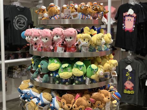 ACPocketNews on Twitter: "Animal Crossing plushies at @NintendoNYC. We ...