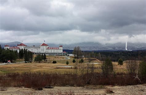 The Mount Washington Resort Photograph by Becca Wilcox - Fine Art America