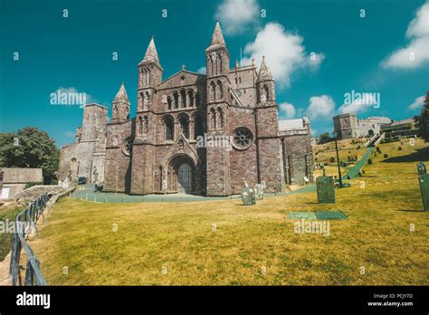 st. davids cathedral Stock Photo - Alamy