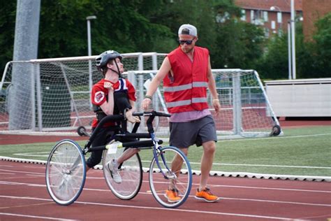 Physical Disabilities, Amazing RaceRunning (Frame Running), And Treatments