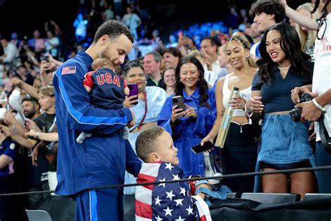 Steph Curry Celebrates Olympic Gold Medal Win With Wife Ayesha, Son ...