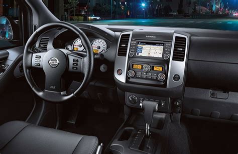 2018 Nissan Frontier Interior Features