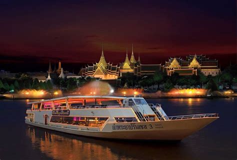 Chao Phraya River Cruise Night