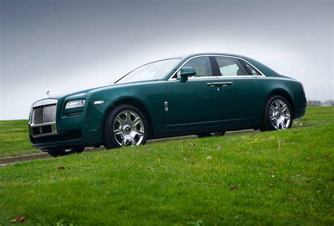 Photo of The Day: Brooklands Green Rolls-Royce Ghost - GTspirit