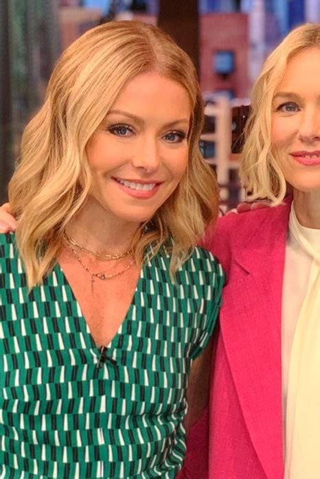 Kelly Ripa Live with Kelly and Ryan June 17, 2019 – Star Style