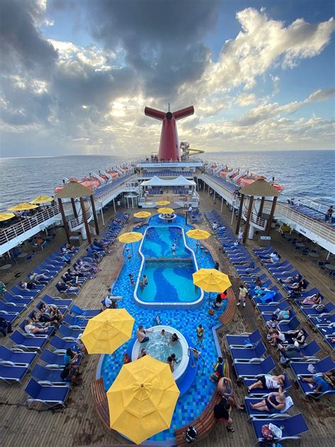 Carnival Cruise Ships By Age, Size,Passengers (2023) - Cruising For All