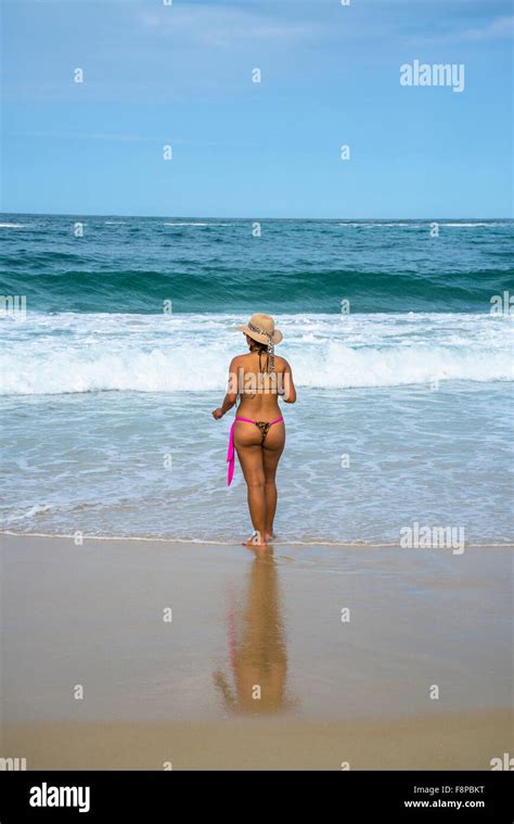 Brazil bikini back hi-res stock photography and images - Alamy