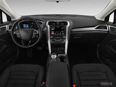 2018 Ford Fusion Hybrid Interior | U.S. News & World Report