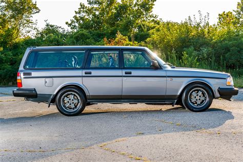 No Reserve: 1992 Volvo 240 Wagon 5-Speed | Volvo 240, Volvo, Volvo wagon