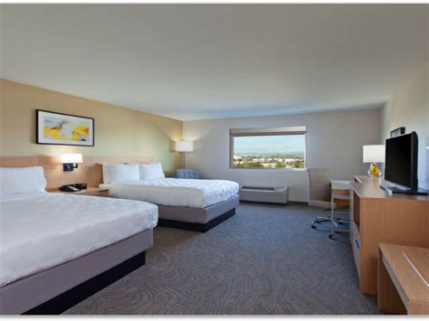 Holiday Inn Los Angeles International Airport (LAX) | Discover Los Angeles