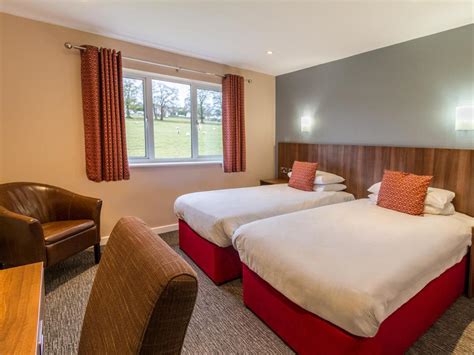 Springfield Hotel & Restaurant, HOLYWELL | LateRooms.com