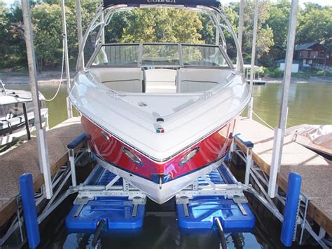 Boat Lifts – HydroHoist Alabama