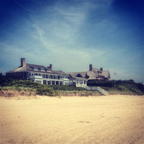 East Hampton Beach on a summer day - living life to the fullest ...